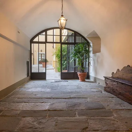 Apartment - Dragomanni Loft With Patio Florence