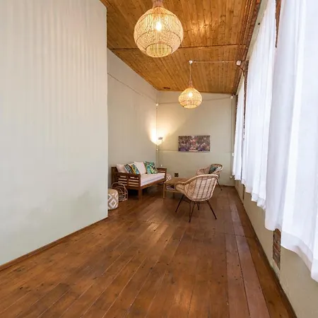 - Dragomanni Loft With Patio
