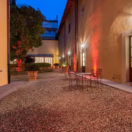 - Dragomanni Loft With Patio * Florence