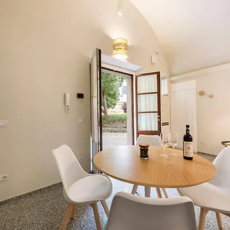 - Dragomanni Loft With Patio Apartment Florence